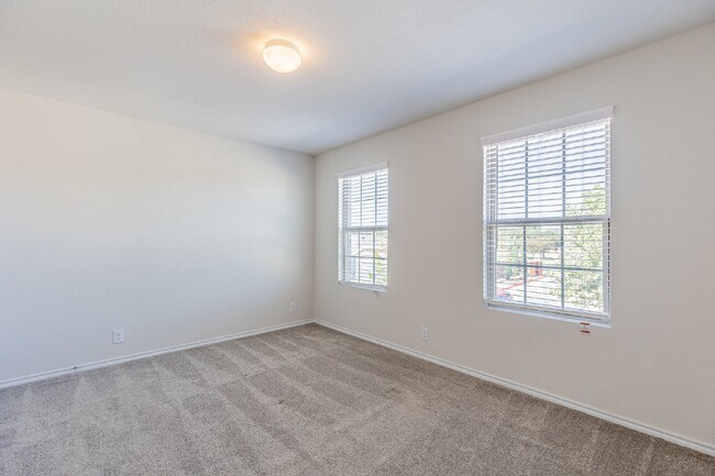 Building Photo - 6806 Prue Rd