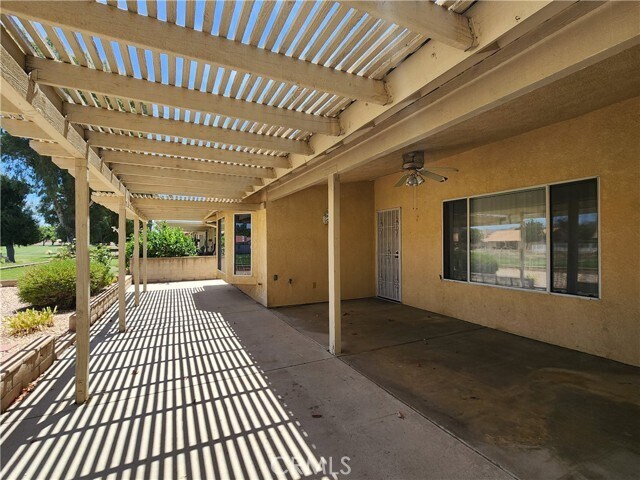 Building Photo - 1850 Tamarack Ln