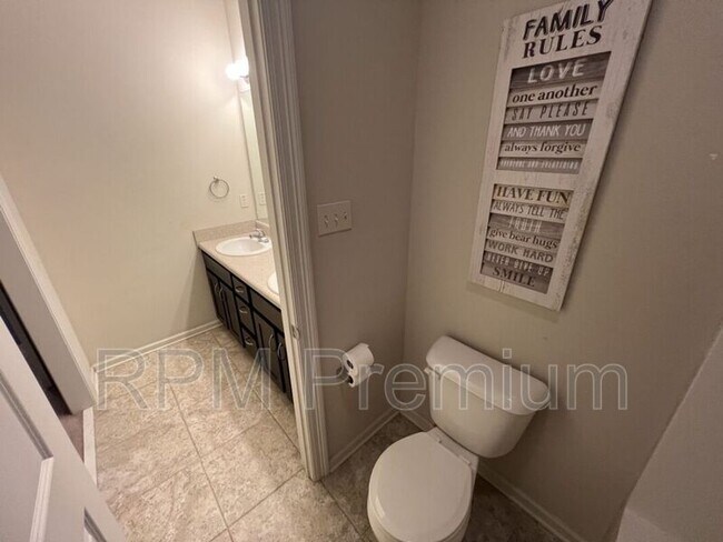 Building Photo - 8614 Forestwood Ave