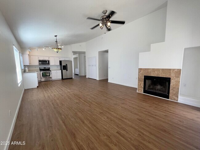 Building Photo - 7504 W Jenan Dr