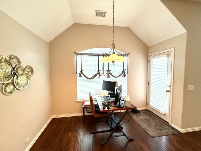 Building Photo - 3231 Pedernales Trails Ln