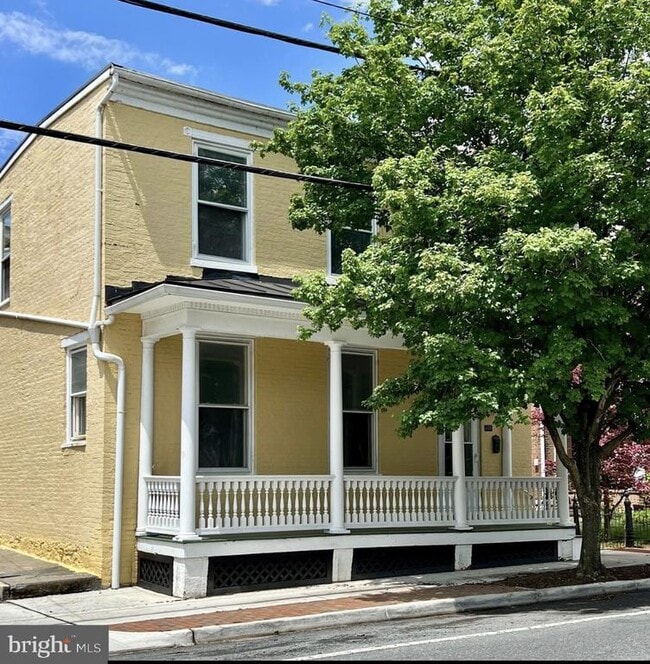 Building Photo - 321 N Braddock St