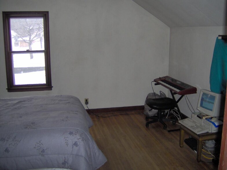 Building Photo - 1219 Conway St