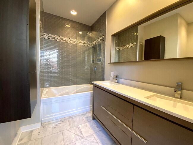 Master Bath - 116 E Council St