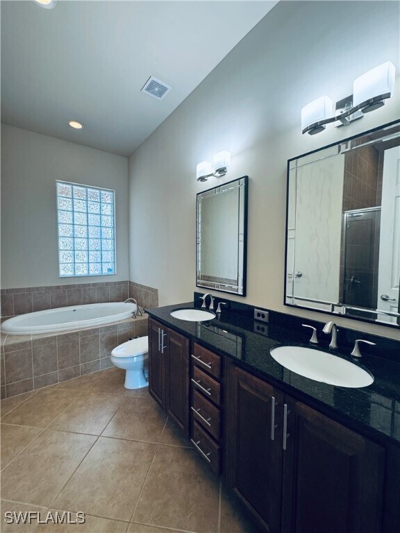 Building Photo - 10480 Carolina Willow Dr
