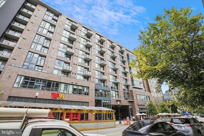 Building Photo - 70 N St SE