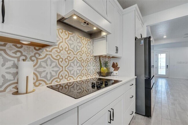 Building Photo - 6494 Rover Wy