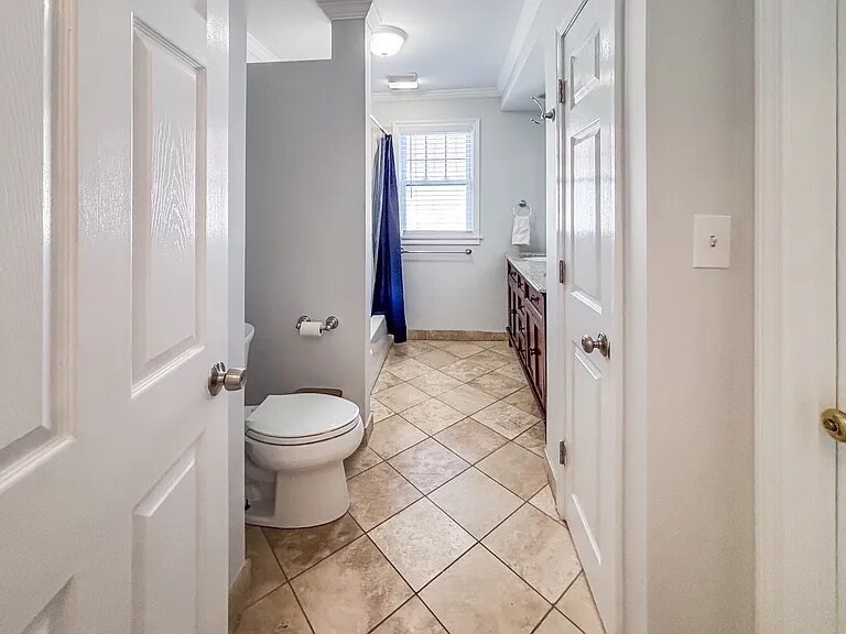 Building Photo - 65 Saint James Cir