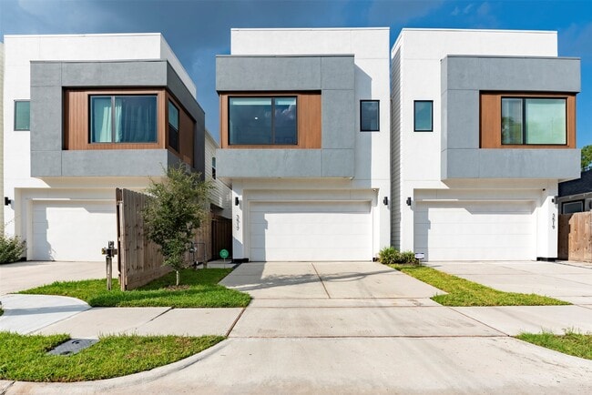 Primary Photo - 3517 McIlhenny St