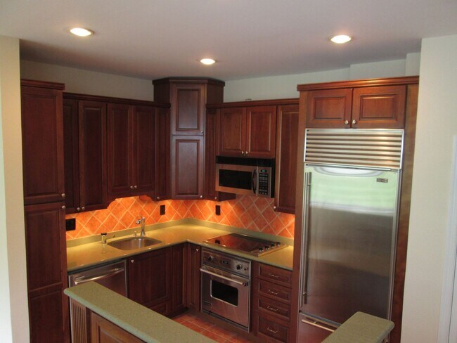 Building Photo - Logan Circle Centrally Located near Dupont...