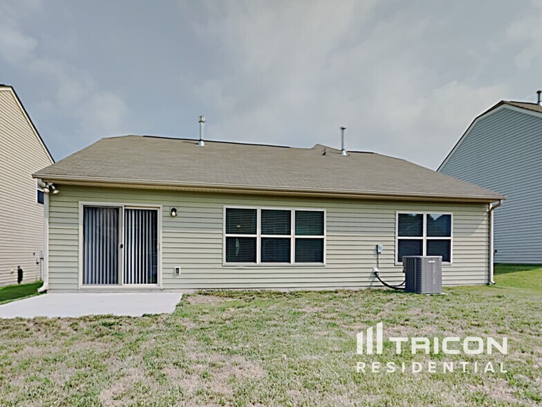 Building Photo - 2904 Berry Creek Rd