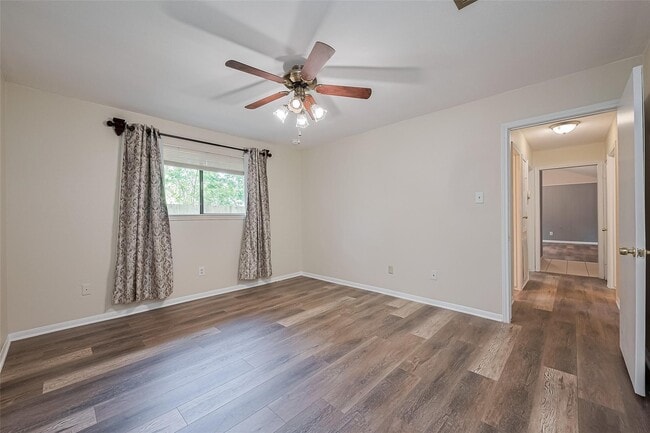 Building Photo - 2762 Foliage Green Dr