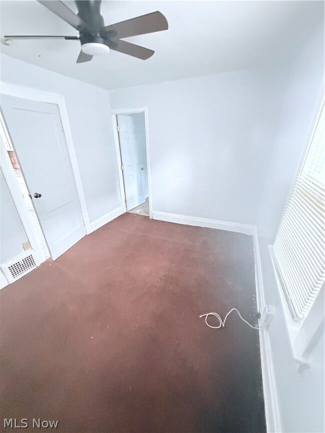 Building Photo - 14011 Glendale Ave