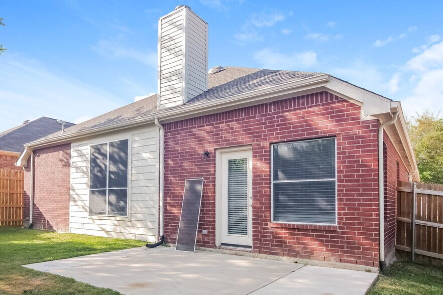 Building Photo - 4632 Buffalo Bend Pl