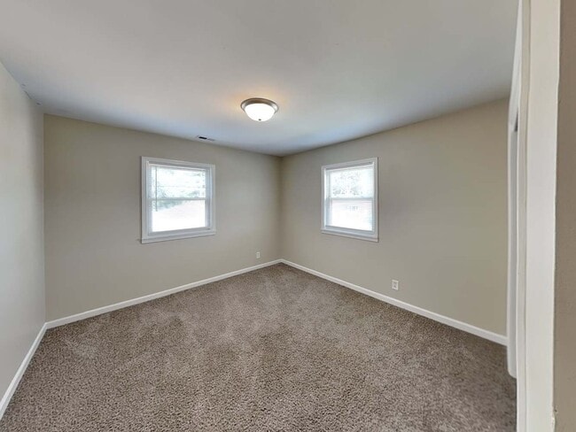 Building Photo - 11145 Boeger Ct