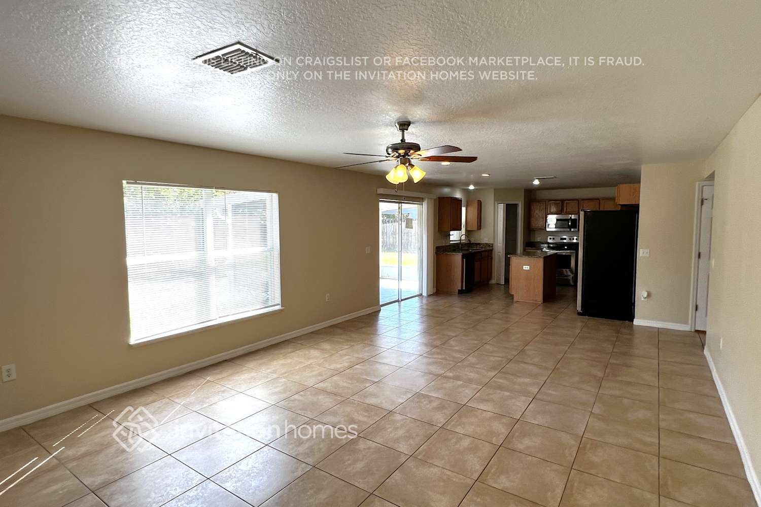 Building Photo - 2553 SW Grotto Cir