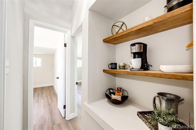 Building Photo - 2832 S Acoma St