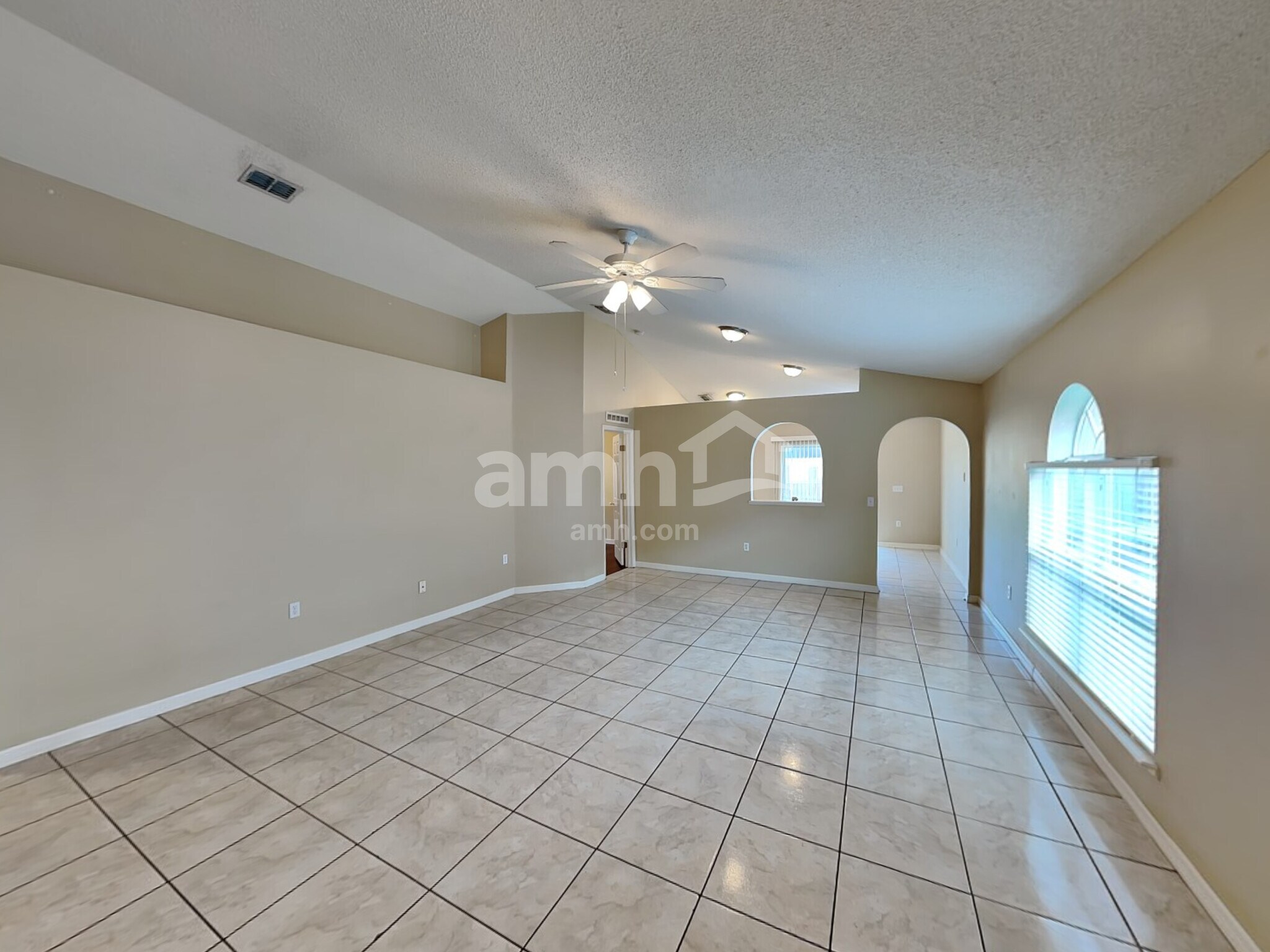 Building Photo - 11414 Ivy Flower Loop