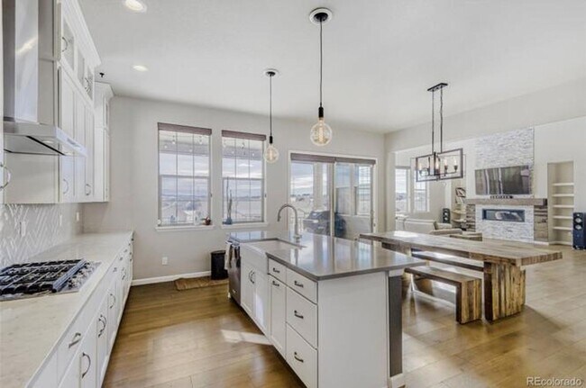 Building Photo - 5 BR/4BA | Newly Renovated Single Family Home | 1-Car Garage Parking | Community Pool!