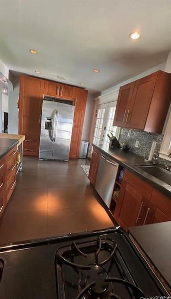 Building Photo - 422 St Agnes Pl