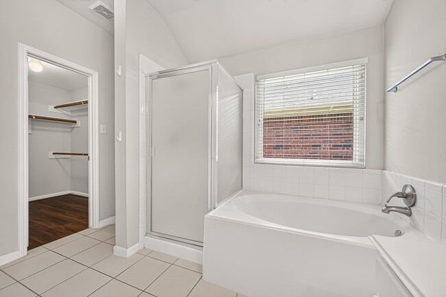 Building Photo - 11814 Copperas Creek Dr