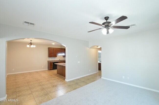 Building Photo - 971 S Brewer Dr