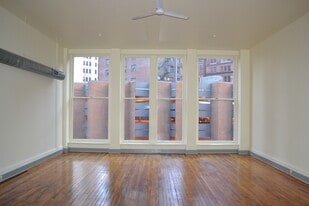 Building Photo - 905 Liberty Ave