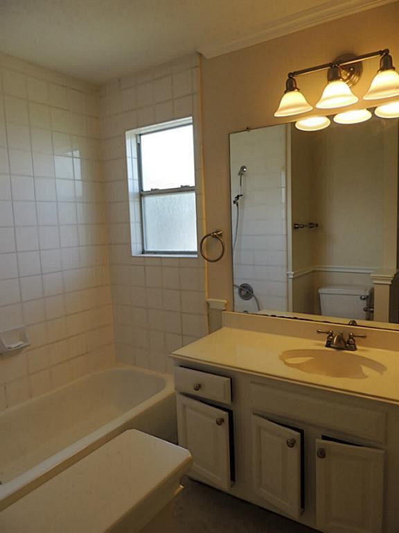 Building Photo - 3610 Wild Berry Ct