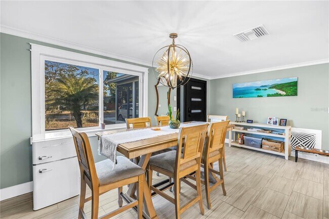 Building Photo - 354 74th Ave NE