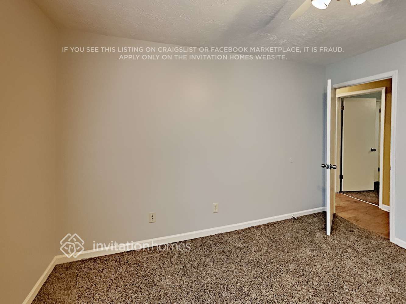 Building Photo - 2463 Mistletoe Ln SW
