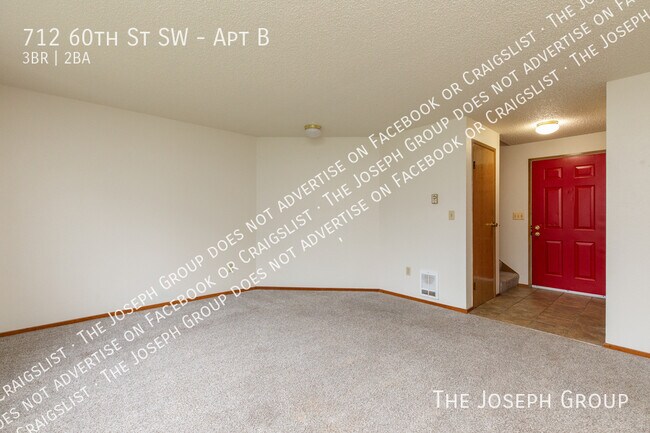 Building Photo - 712 60th St SW