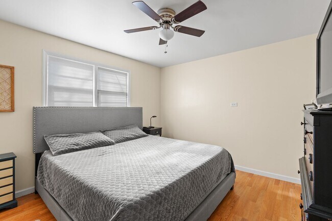 Building Photo - UNFURNISHED cozy private 2-bedroom, 2-bathroom home nestled in Winston-Salem