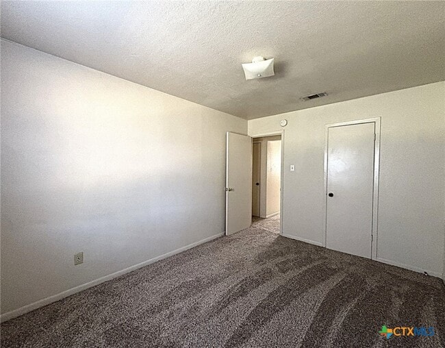 Building Photo - 207 Northern Dove Ln