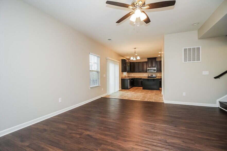 Building Photo - 4249 Sandstone Dr