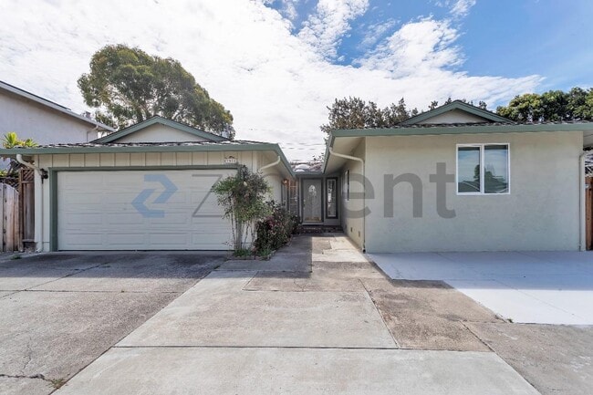 Building Photo - 4562 Angeles Ave