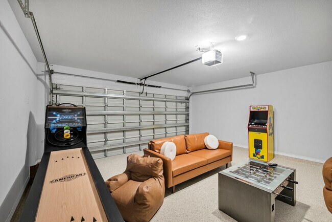 Building Photo - 2785 Eltonne Gdns Dr