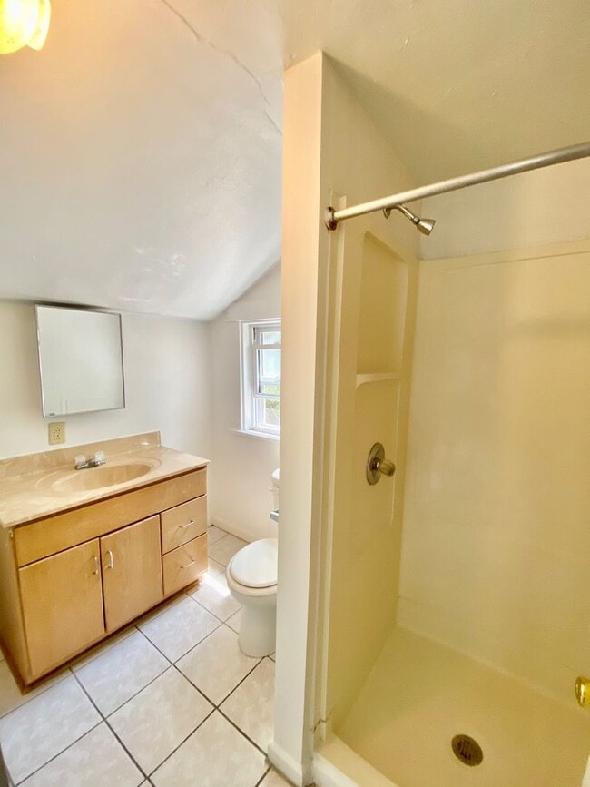 Building Photo - 211O