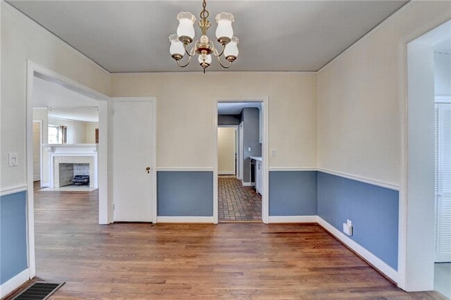 Building Photo - 1926 N Decatur Rd