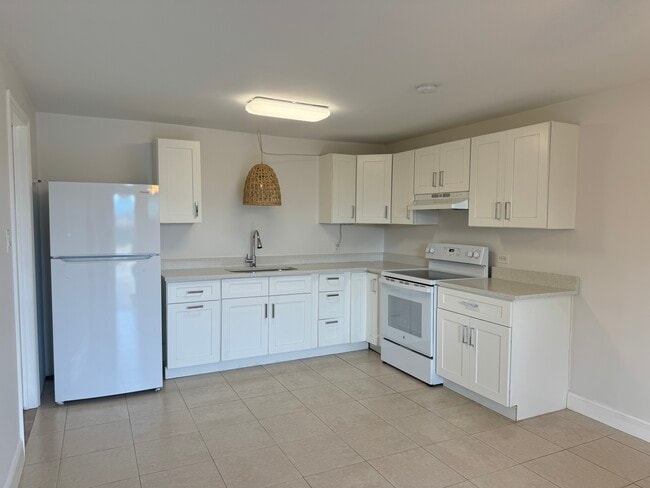 Building Photo - 4602 Gulfstream Dr