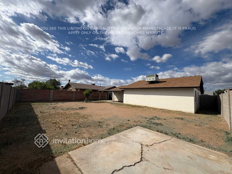 Building Photo - 7341 W Shangri La Rd