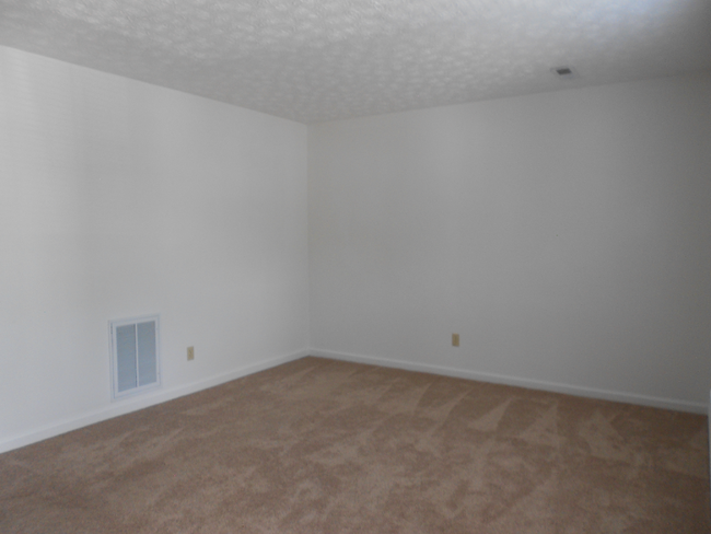Building Photo - 1725 Kim Watt Dr