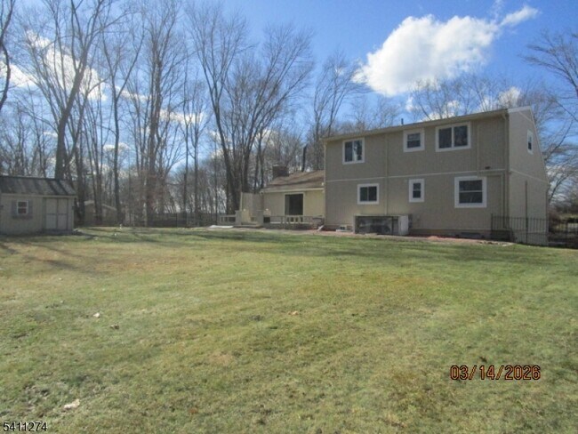 Building Photo - 306 Wagon Wheel Rd