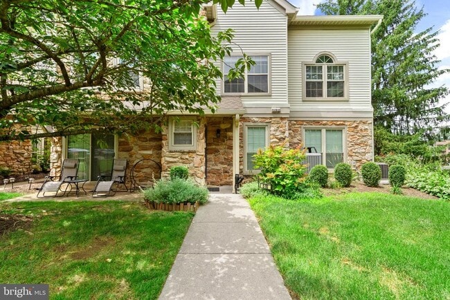 Primary Photo - 510 Remington Ct