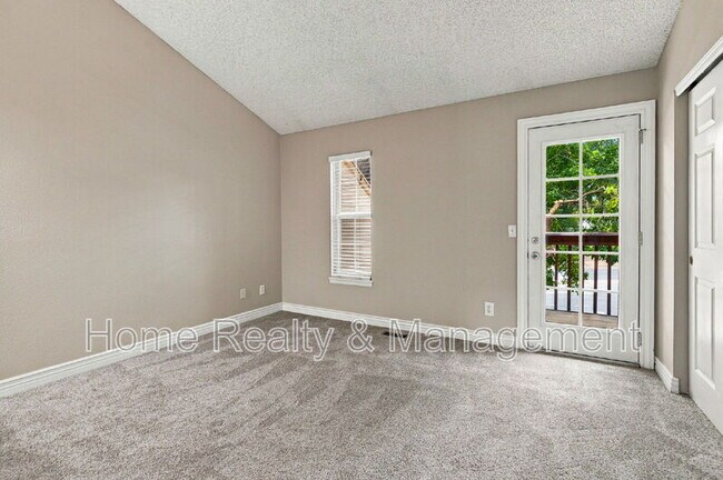 Building Photo - 378 Pheasant Run