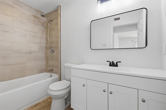 Building Photo - 2705 Windswept Cove