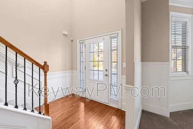 Building Photo - 1023 Iris Glen Dr