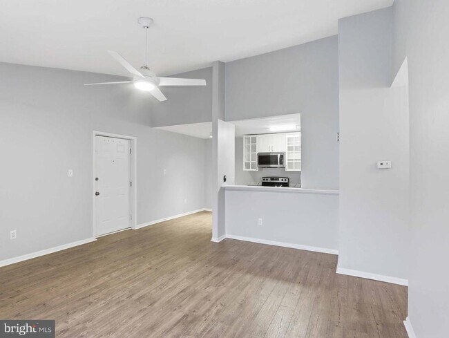 Building Photo - 11510 Little Patuxent Pkwy