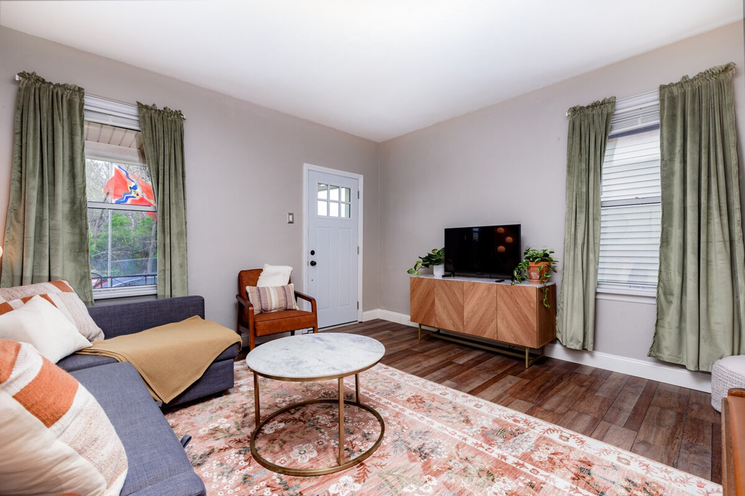 Building Photo - 5336 Northrup Ave