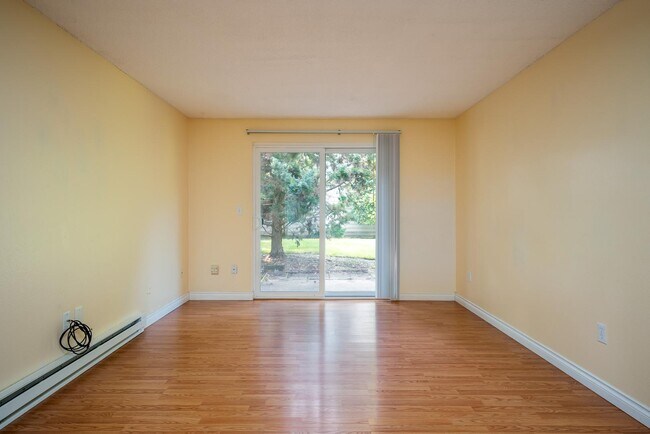 Building Photo - 5470 SW Alger Ave