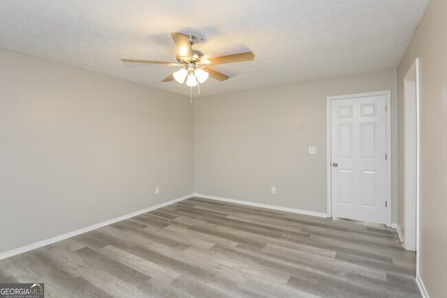 Building Photo - 721 Ashton Ln